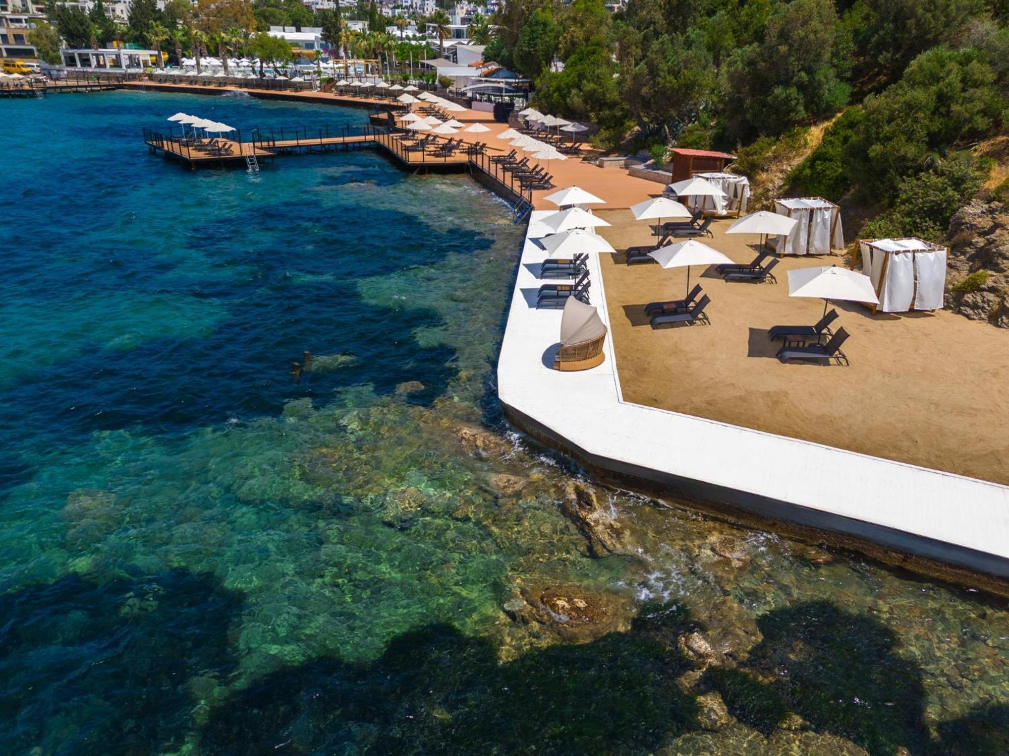 Labranda Tmt Bodrum Exterior photo The beach of the hotel
