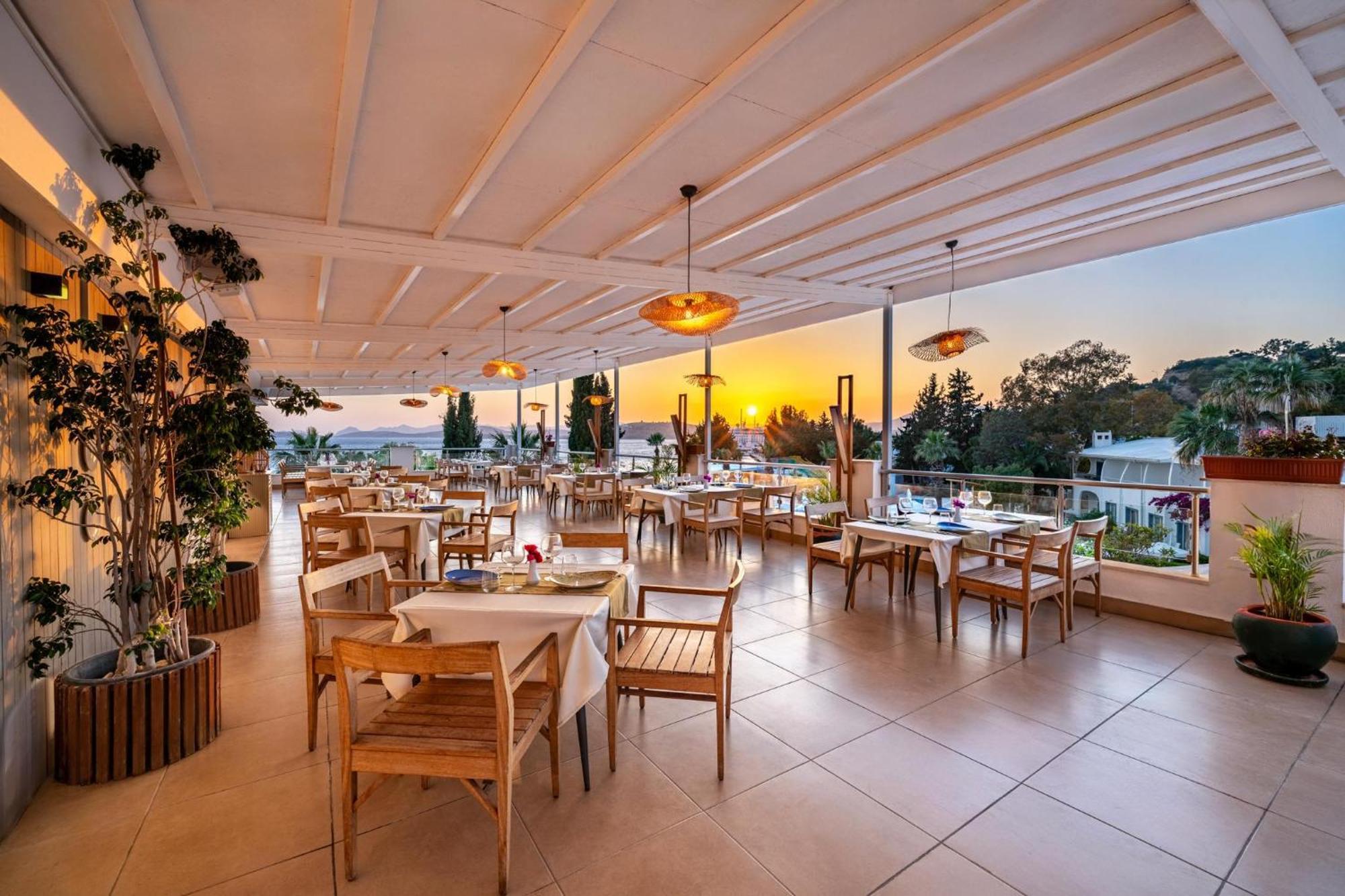 Labranda Tmt Bodrum Exterior photo The Terrace